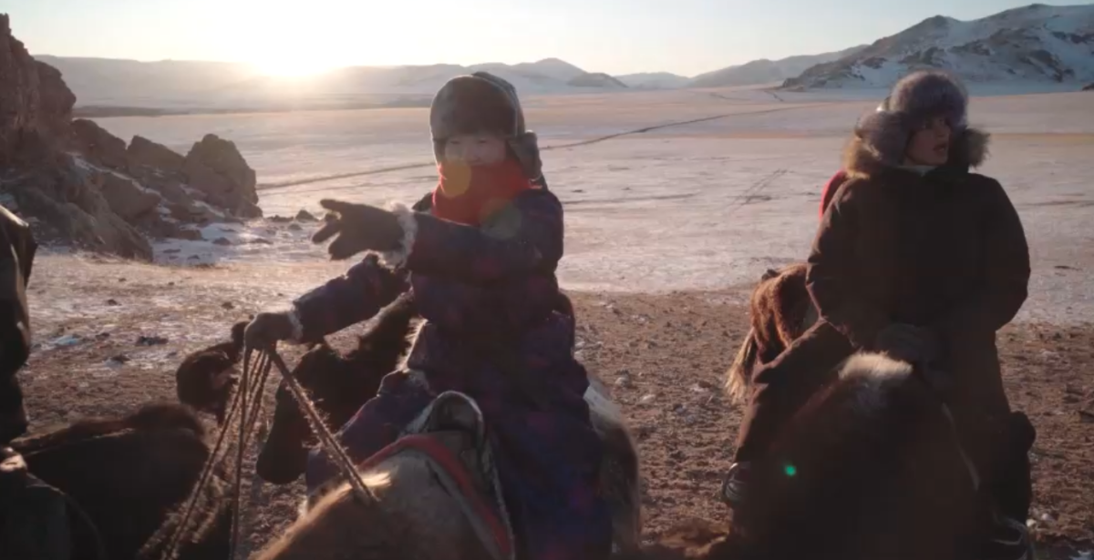 Rendez-vous en terre inconnue Mongolie Rendez-vous en terre inconnue Mongolie Nawell Madani émission France 2 télévision française enregistrement voix off Soundlab Studios